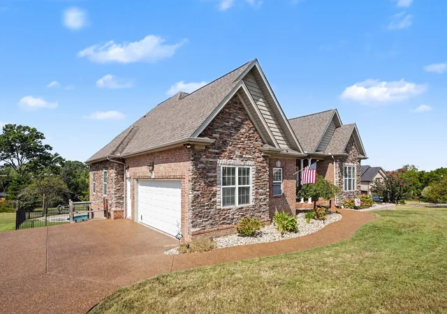Photo 3 of Single family home for sale at 9119 Brooks Xing, Mount Juliet, TN 37122 | MLS# 3546436 | Listing updated on 2026-10-23
