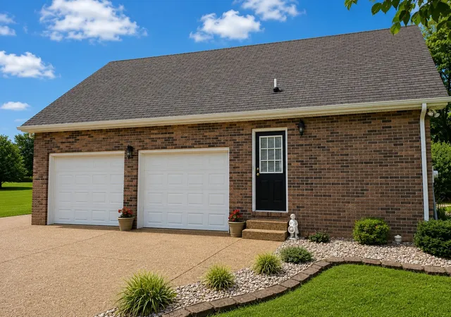 Photo 2 of Single family home for sale at 115 Oak Hl Dr, Portland, TN 37148 | MLS# 3547161 | Listing updated on 2026-09-20