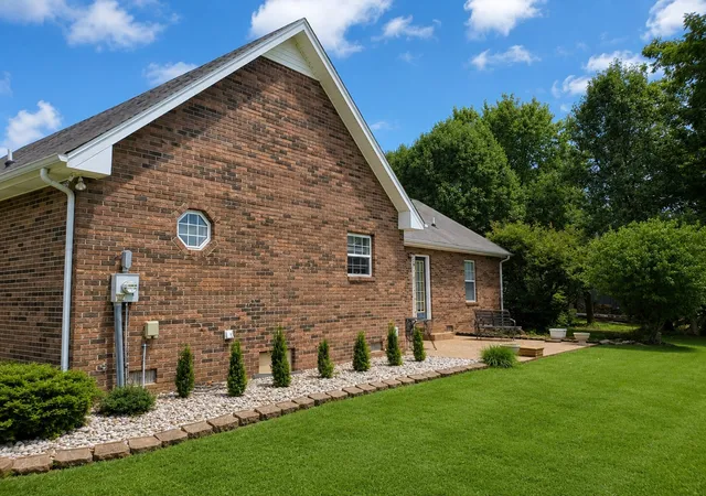 Photo 3 of Single family home for sale at 115 Oak Hl Dr, Portland, TN 37148 | MLS# 3547161 | Listing updated on 2026-09-20