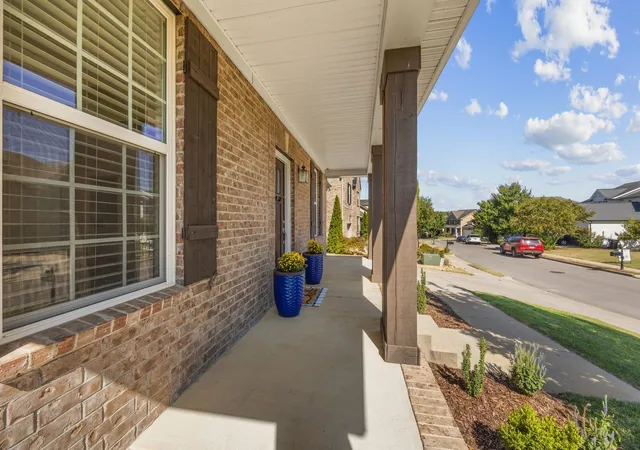 Photo 4 of Single family home for sale at 2013 Devonwood Ln, Thompsons Station, TN 37179 | MLS# 3604060 | Listing updated on 2026-10-09