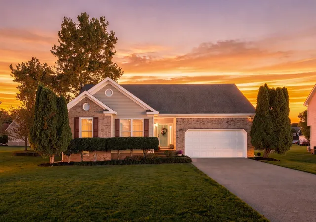 Photo 2 of Single family home for sale at 2942 Mercer Ln, Thompsons Station, TN 37179 | MLS# 3547710 | Listing updated on 2026-10-29