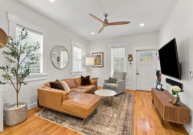 Photo 3 of Sale Pending at 1117 2nd Street N, Nashville, TN 37207 | MLS# 3545245 | Listing updated on 2026-10-09
