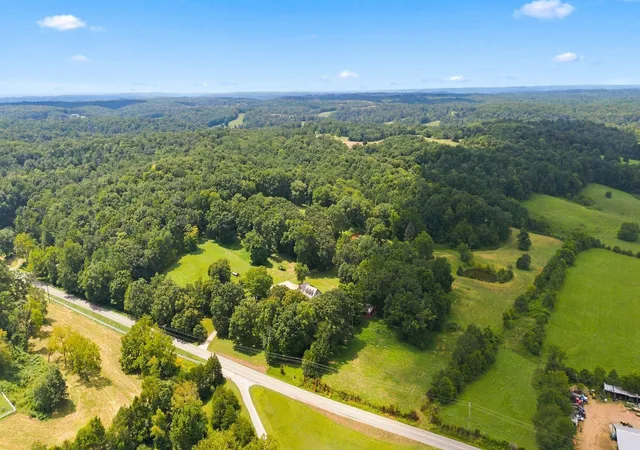 Photo 4 of House for sale at 3065 Clydeton Rd N, Waverly, TN 37185 | MLS# 3591902 | Listing updated on 2026-09-17
