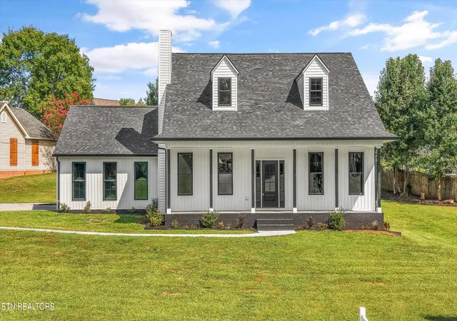 Photo 1 of Sale Pending at 441 Dairy Ln, Lenoir City, TN 37772 | MLS# 3544489 | Listing updated on 2026-09-30