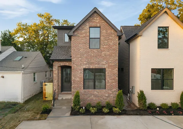 Single family home for sale at 1015a Dozier Pl, Nashville, TN 37216 | MLS# 3545079
