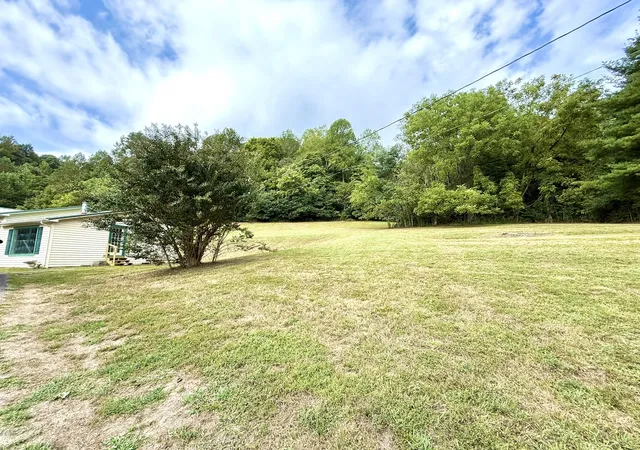 Photo 3 of Single family home for sale at 1927 Hurricane Crk Rd, Lynchburg, TN 37352 | MLS# 3545385 | Listing updated on 2026-09-25
