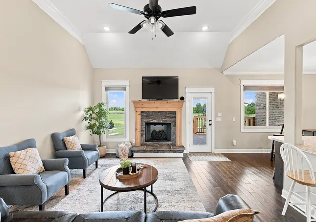 Photo 4 of Sale Pending at 2096 Longview Rd, Bell Buckle, TN 37020 | MLS# 3544761 | Listing updated on 2026-09-14