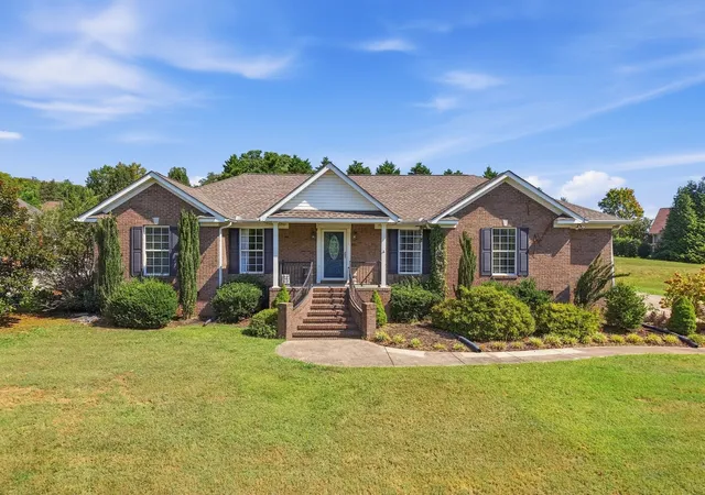 Photo 2 of Single family home for sale at 739 Brookside Dr, Lewisburg, TN 37091 | MLS# 3592589 | Listing updated on 2026-10-03