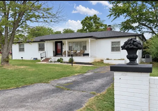 Photo 3 of Single family home for sale at 1501 Orndorff Ml St, Russellville, KY 42276 | MLS# 3619305 | Listing updated on 2026-10-12