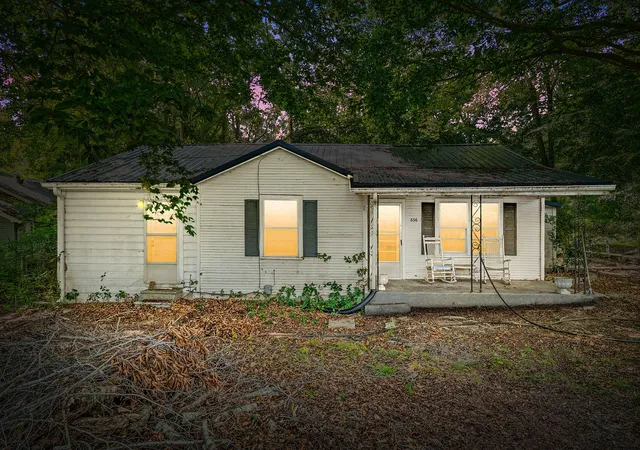 Photo 1 of Single family home for sale at 336 Edmondson Fry Rd, Clarksville, TN 37040 | MLS# 3544828 | Listing updated on 2026-10-08