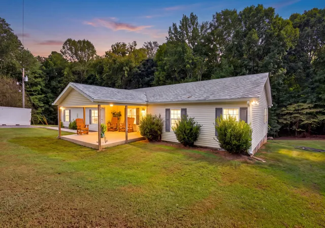 Photo 1 of Manufactured home for sale at 1251 Porter Morris Rd, Chapmansboro, TN 37035 | MLS# 3544941 | Listing updated on 2026-09-25