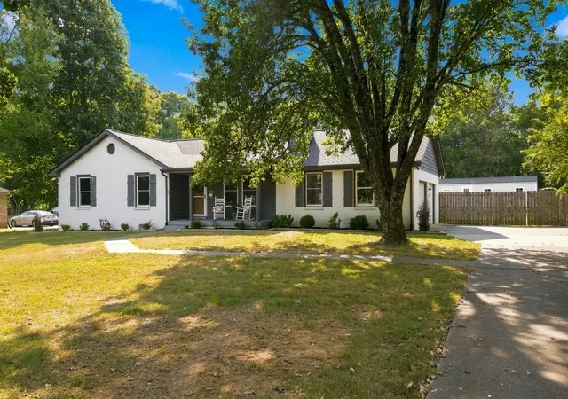 Photo 2 of Single family home for sale at 1110 Kathryn Rd, Mount Juliet, TN 37122 | MLS# 3545057 | Listing updated on 2026-10-05
