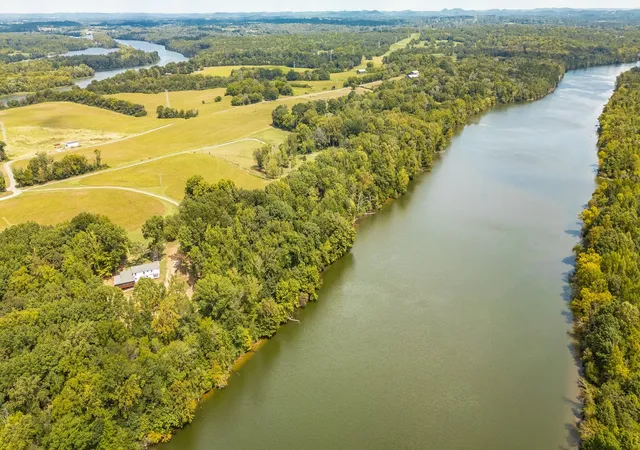 Photo 4 of Land for sale at 0 Robertson Rd E, Castalian Springs, TN 37031 | MLS# 3545784 | Listing updated on 2026-09-21