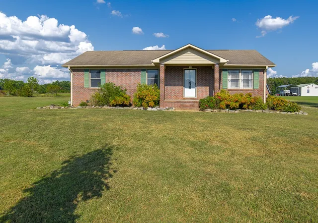 Photo 1 of Single family home for sale at 25 Mandy Ln, Fayetteville, TN 37334 | MLS# 3547905 | Listing updated on 2026-09-23