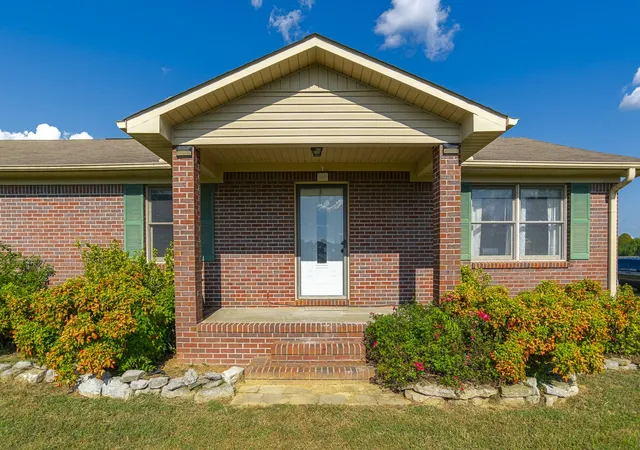 Photo 4 of Single family home for sale at 25 Mandy Ln, Fayetteville, TN 37334 | MLS# 3547905 | Listing updated on 2026-09-23
