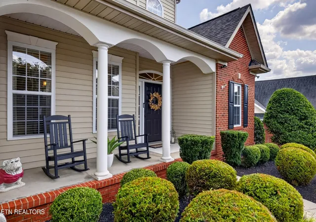 Photo 4 of Single family home for sale at 2626 Nicholas View Ln, Knoxville, TN 37931 | MLS# 3545020 | Listing updated on 2026-09-17