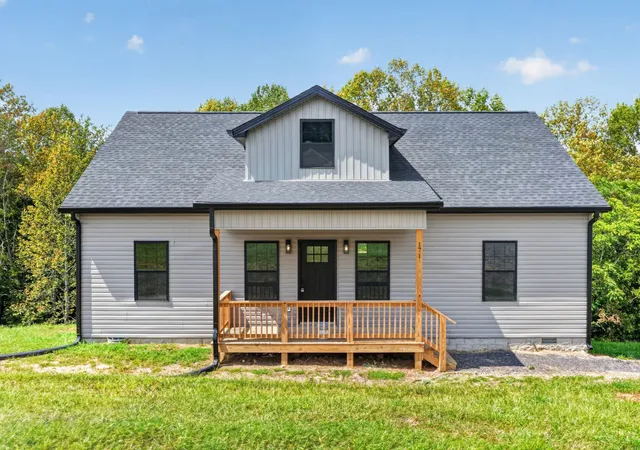 Photo 2 of Single family home for sale at 171 Coley Ct, Lafayette, TN 37083 | MLS# 3546197 | Listing updated on 2026-09-13