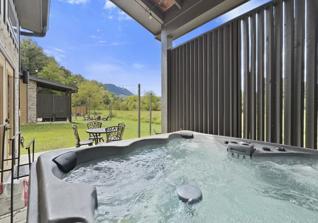 Photo 3 of Single family home for sale at 984 Goose Gap Rd #8, Sevierville, TN 37876 | MLS# 3545065 | Listing updated on 2026-09-30
