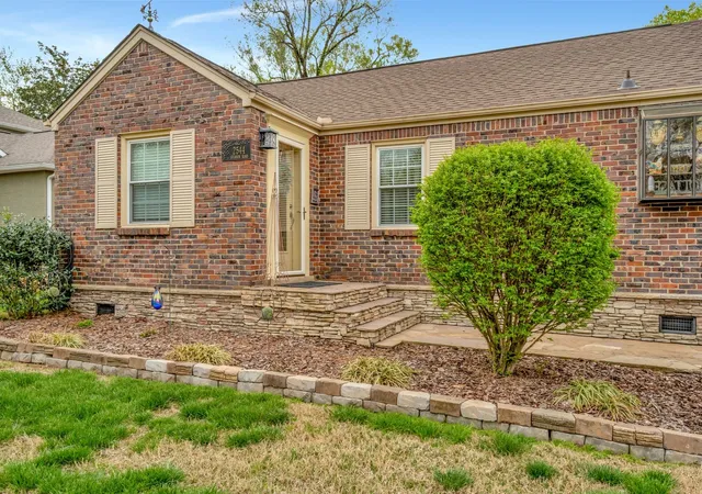 Single family home for sale at 2544 Stinson Rd, Nashville, TN 37214 | MLS# 3601977