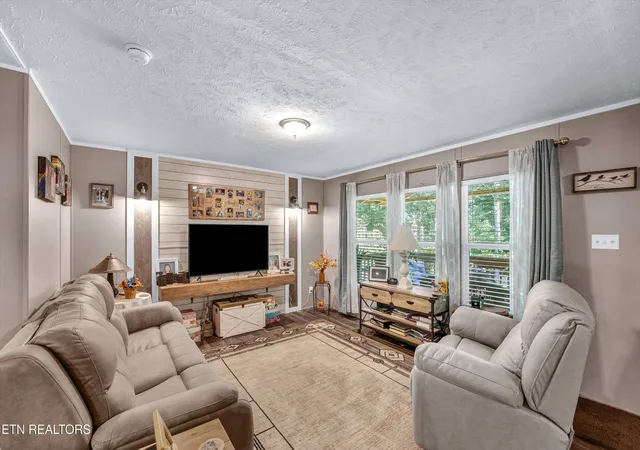 Photo 2 of Manufactured home for sale at 3279 Sims Rd, Sevierville, TN 37876 | MLS# 3545074 | Listing updated on 2026-09-22