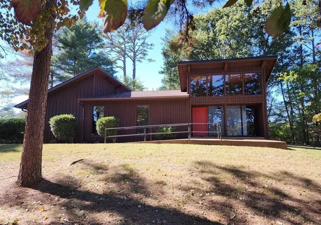 Photo 1 of Single family home for sale at 395 River Rd, Decatur, TN 37322 | MLS# 3593519 | Listing updated on 2026-09-17