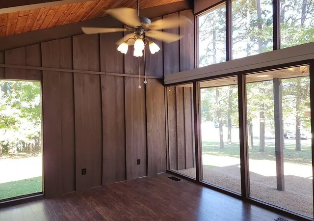 Photo 2 of Single family home for sale at 395 River Rd, Decatur, TN 37322 | MLS# 3593519 | Listing updated on 2026-09-17