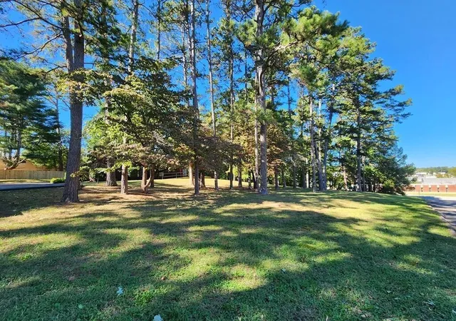 Photo 3 of Single family home for sale at 395 River Rd, Decatur, TN 37322 | MLS# 3593519 | Listing updated on 2026-09-17