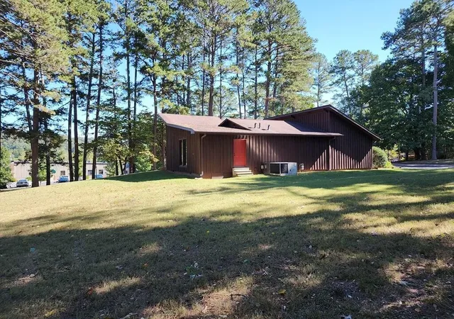 Photo 3 of Single family home for sale at 395 River Rd, Decatur, TN 37322 | MLS# 3593519 | Listing updated on 2026-09-17