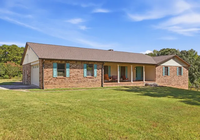 Photo 3 of Single family home for sale at 1857 Old Mckenzie Hwy, Paris, TN 38242 | MLS# 3615446 | Listing updated on 2026-10-09