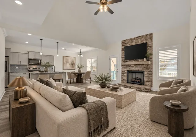 Photo 3 of Single family home for sale at 577 Dexter Dr, Clarksville, TN 37043 | MLS# 3591931 | Listing updated on 2026-10-29