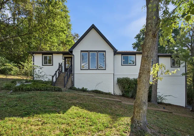 Photo 2 of Single family home for sale at 8369 Merrymount Dr, Nashville, TN 37221 | MLS# 3612042 | Listing updated on 2026-10-09