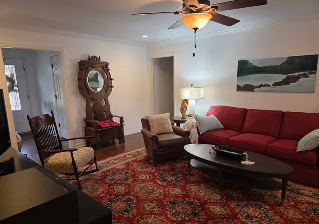 Photo 4 of Single family home for sale at 301 Locust Rd, Clarksville, TN 37043 | MLS# 3545571 | Listing updated on 2026-10-29