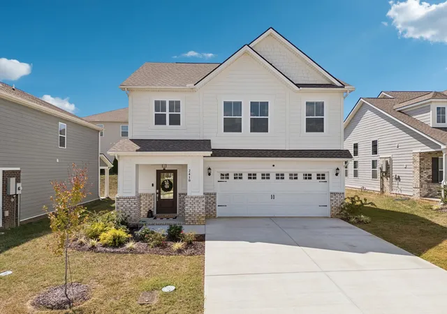 Photo 1 of Single family home for sale at 2410 Williams Ridge Dr, Columbia, TN 38401 | MLS# 3593082 | Listing updated on 2026-10-25