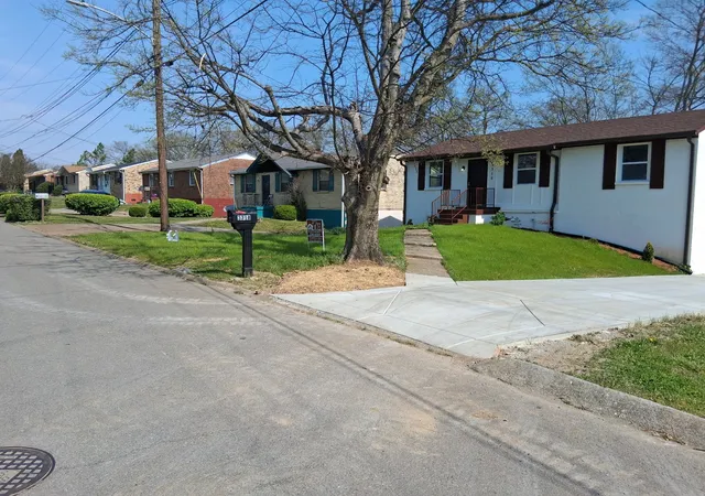 Single family home for sale at 3318 Olsen Ln NW, Nashville, TN 37218 | MLS# 3546527