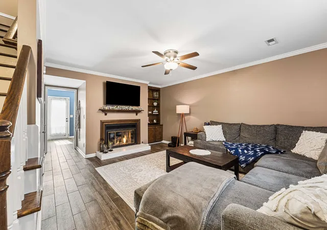 Photo 3 of Townhouse for sale at 810 Brentwood Pt, Brentwood, TN 37027 | MLS# 3592385 | Listing updated on 2026-10-04