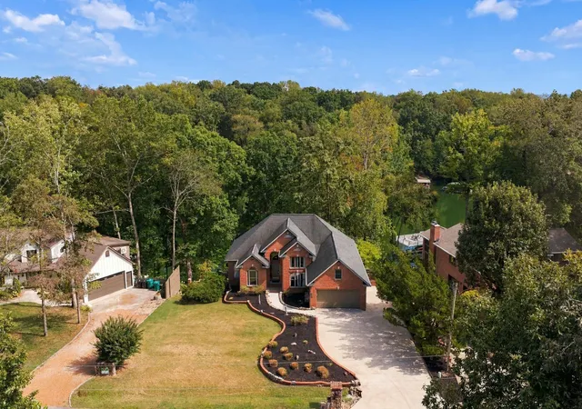 Photo 1 of Sale Pending at 228 Murray Lake Dr, Winchester, TN 37398 | MLS# 3547221 | Listing updated on 2026-09-27