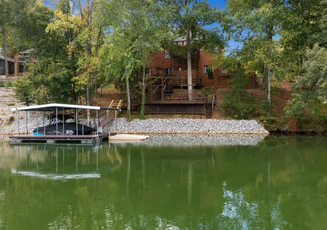 Photo 2 of Sale Pending at 228 Murray Lake Dr, Winchester, TN 37398 | MLS# 3547221 | Listing updated on 2026-09-27