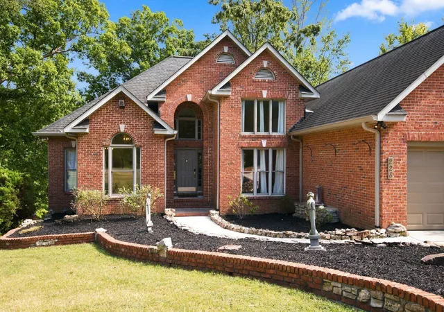 Photo 4 of Sale Pending at 228 Murray Lake Dr, Winchester, TN 37398 | MLS# 3547221 | Listing updated on 2026-09-27