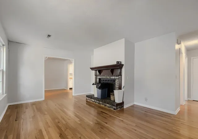 Photo 4 of Single family home for sale at 112 Cedarmont Cir, Nashville, TN 37211 | MLS# 3547901 | Listing updated on 2026-09-16