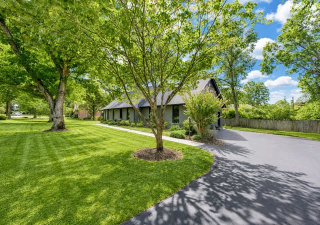 Photo 4 of Single family home for sale at 115 Poteat Pl, Franklin, TN 37064 | MLS# 3546653 | Listing updated on 2026-09-12