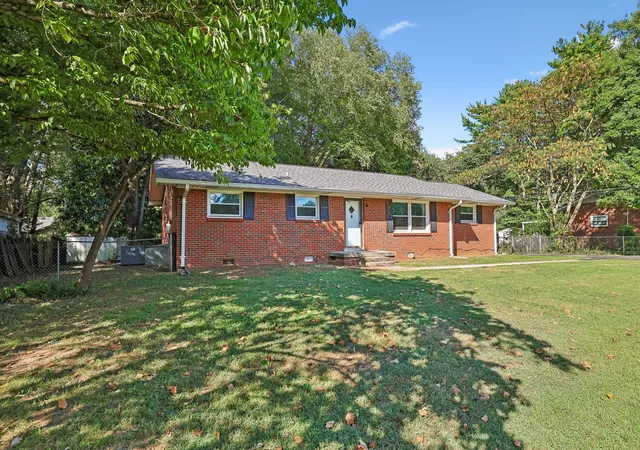 Photo 2 of Single family home for sale at 1903 Fowler St, Murfreesboro, TN 37130 | MLS# 3592314 | Listing updated on 2026-09-18