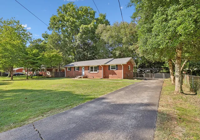Photo 3 of Single family home for sale at 1903 Fowler St, Murfreesboro, TN 37130 | MLS# 3592314 | Listing updated on 2026-09-18