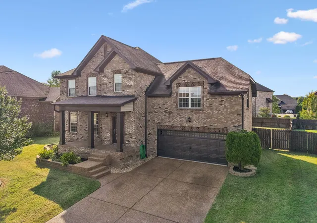 Photo 1 of Single family home for sale at 139 Mckain Xing, Hendersonville, TN 37075 | MLS# 3546293 | Listing updated on 2026-09-17