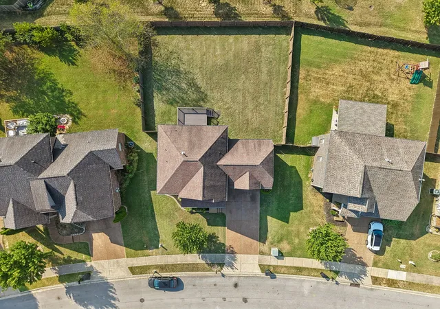 Photo 4 of Single family home for sale at 139 Mckain Xing, Hendersonville, TN 37075 | MLS# 3546293 | Listing updated on 2026-09-17