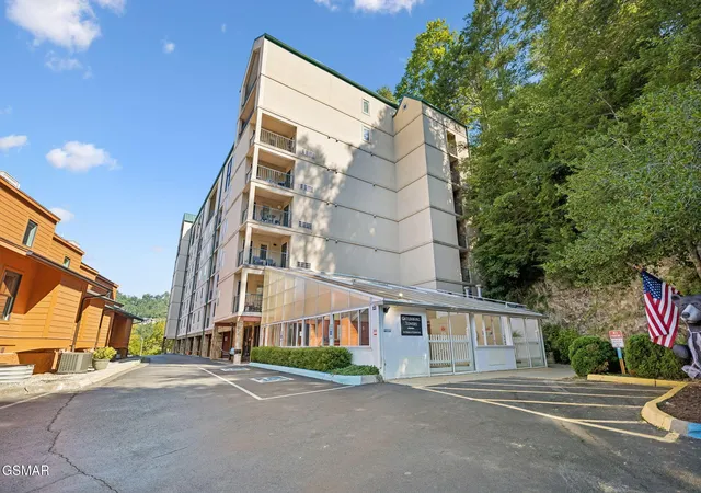 Photo 24 of Condo for sale at 413 Baskins Crk Rd #405, Gatlinburg, TN 37738 | MLS# 3545521 | Listing updated on 2026-09-12