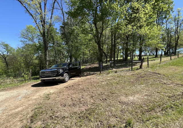 Photo 2 of Land for sale at 0 Stonecrest Dr, Columbia, TN 38401 | MLS# 3545548 | Listing updated on 2026-09-28