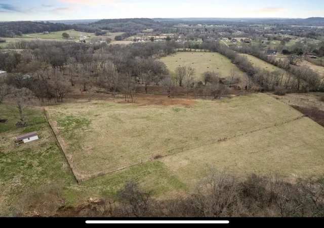 Photo 3 of Land for sale at 0 Stonecrest Dr, Columbia, TN 38401 | MLS# 3545548 | Listing updated on 2026-09-28