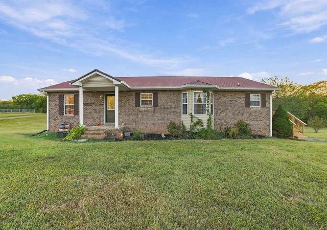 Photo 1 of Single family home for sale at 6702 Highway 41 N, Cedar Hill, TN 37032 | MLS# 3545569 | Listing updated on 2026-10-26