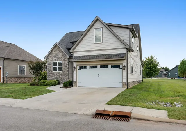 Photo 3 of Single family home for sale at 72 Driftwood Ct, Winchester, TN 37398 | MLS# 3546298 | Listing updated on 2026-09-26