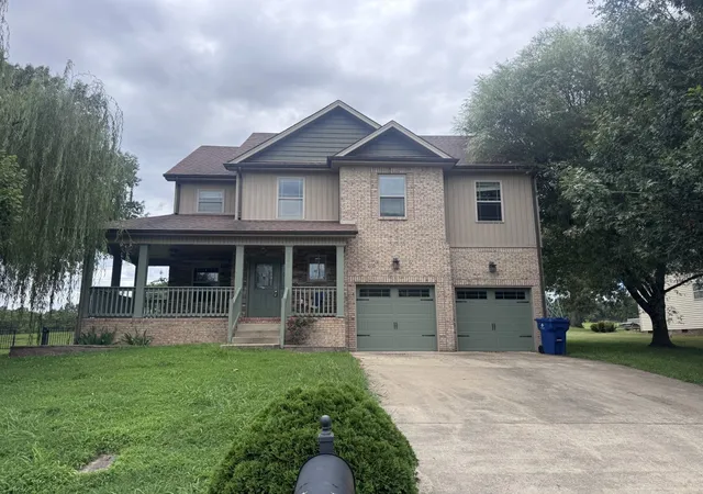 Photo 1 of Sale Pending at 309 Ivy Bnd Cir, Clarksville, TN 37043 | MLS# 3545605 | Listing updated on 2026-10-17